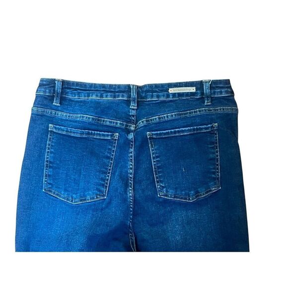 Soft Surroundings Ultimate Denim Flare Jeans Medium Wash Size 14 stretch - Picture 3 of 9